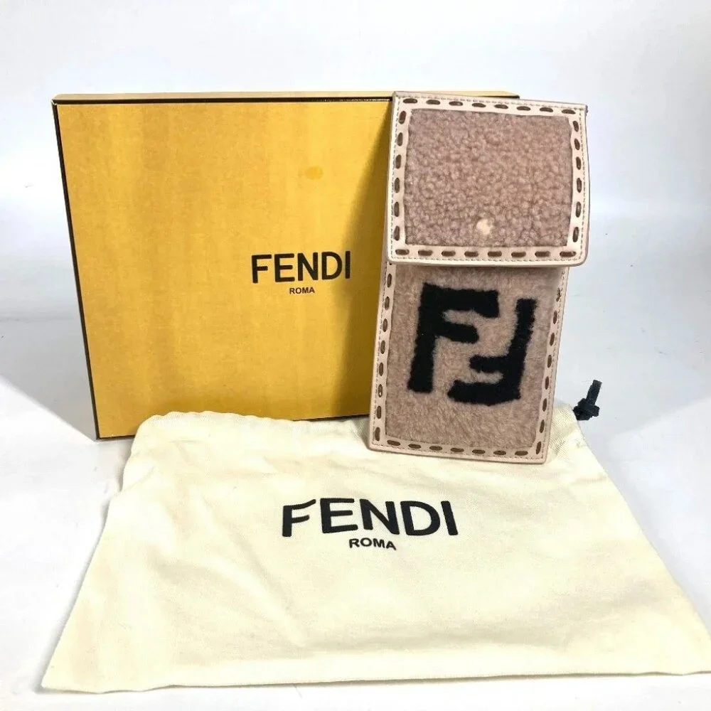 FENDI 7AS047 Smartphone case phone pouch FF logo fur charm bag Pouch